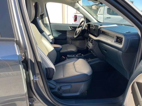 Used 2025 Ford Maverick Lariat w/ 4K Tow Package image 39