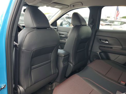 New 2025 Nissan Kicks SR image 16