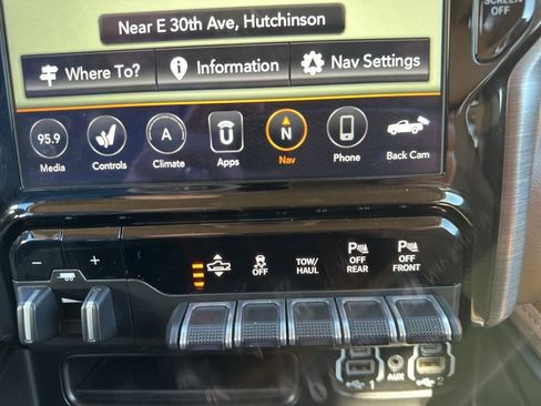 Used 2020 RAM 1500 Limited image 19