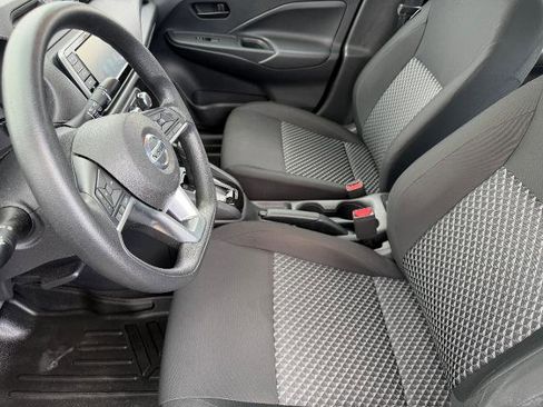 Used 2021 Nissan Versa S FWD image 10