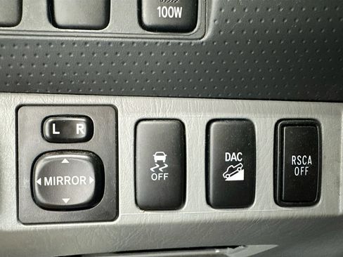 Used 2014 Toyota Tacoma 4x4 Double Cab w/ TRD Off-Road Package image 12