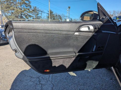 Used 2007 Porsche Cayman S image 16