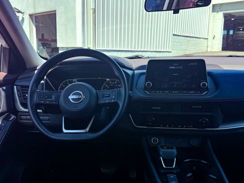 Used 2023 Nissan Rogue SV AWD/4WD image 24