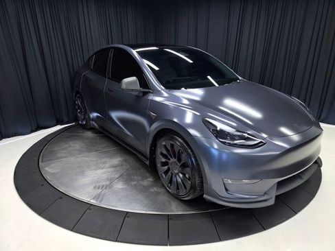 Used 2023 Tesla Model Y Performance AWD/4WD image 6