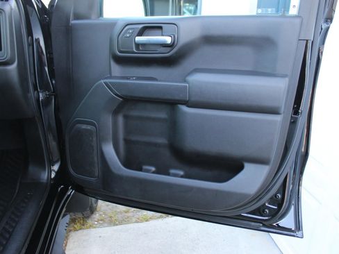 Used 2020 Chevrolet Silverado 1500 Custom Trail Boss w/ Custom Convenience Package image 25