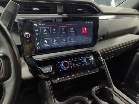 Used 2024 GMC Sierra 3500 AT4 w/ AT4 Premium Plus Package image 10