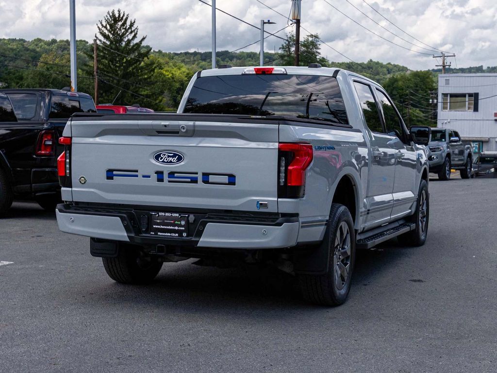 Used 2024 Ford F150 Lightning Flash AWD/4WD image 4