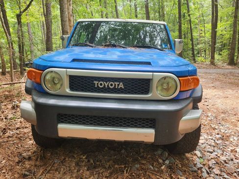 Used 2007 Toyota FJ Cruiser 4WD image 1