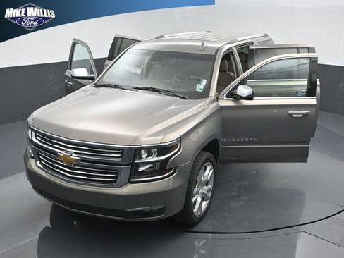 Used 2019 Chevrolet Suburban Premier RWD image 26