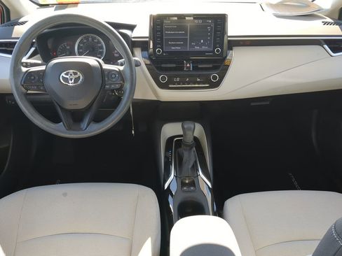 Used 2022 Toyota Corolla LE image 21