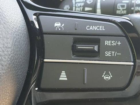 Used 2025 Honda HR-V Sport image 24