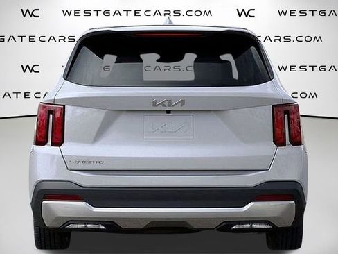 New 2026 Kia Sorento LX FWD image 29