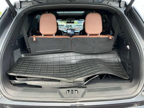 Used 2023 Lincoln Aviator Reserve w/ Equipment Group 201A RWD image 18