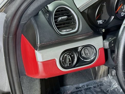 Used 2019 Porsche 718 Cayman RWD image 11