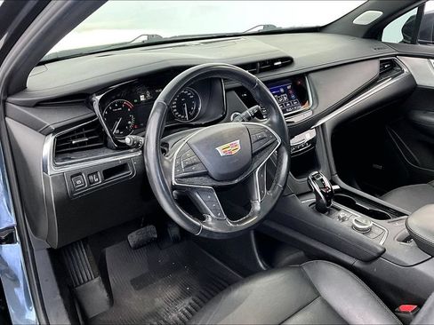 Used 2021 Cadillac XT5 Premium Luxury AWD/4WD image 16