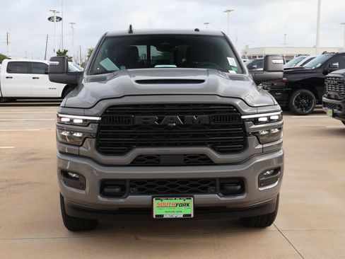 New 2026 RAM 2500 Laramie AWD/4WD image 2