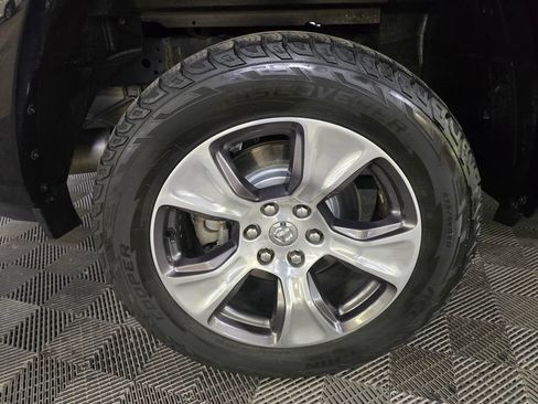 Used 2022 RAM 1500 Laramie w/ Sport Appearance Package AWD/4WD image 14
