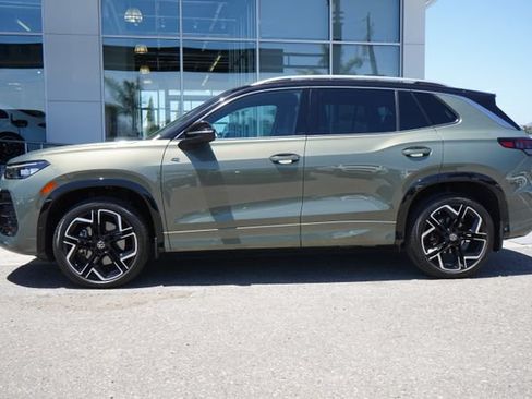 Used 2025 Volkswagen Tiguan SEL R-Line AWD/4WD image 5