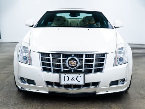 Used 2013 Cadillac CTS Premium image 2