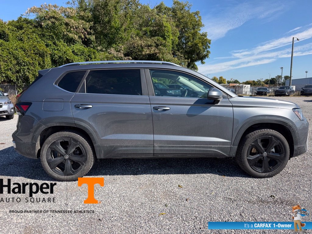 Used 2025 Volkswagen Taos SEL w/ Black Wheel Plus Package AWD/4WD image 6