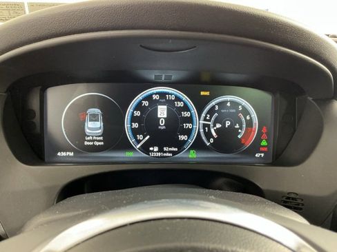 Used 2018 Jaguar F-PACE S image 25