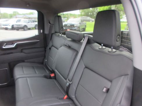 New 2026 GMC Sierra 1500 SLT w/ SLT Convenience Package AWD/4WD image 13