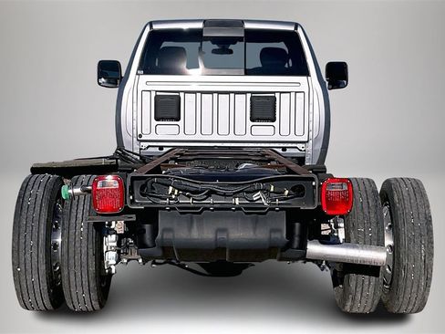 New 2024 RAM 4500 Tradesman image 3