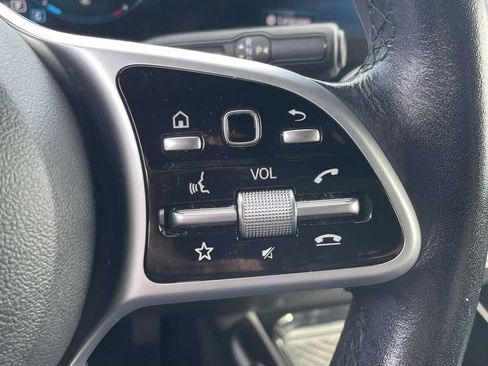 Used 2020 Mercedes-Benz GLB 250 4MATIC image 31