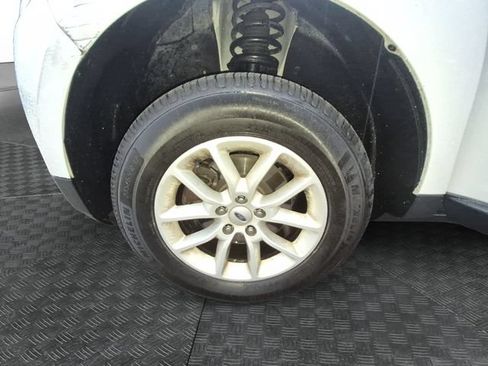 Used 2014 Ford Edge SE w/ Equipment Group 101A FWD image 13