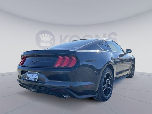 Used 2018 Ford Mustang Premium w/ Equipment Group 201A image 7