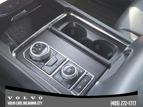 Used 2022 Ford Expedition Platinum image 19
