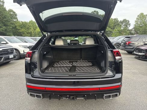 Used 2024 Volkswagen Atlas Cross Sport SEL Premium R-Line AWD/4WD image 21