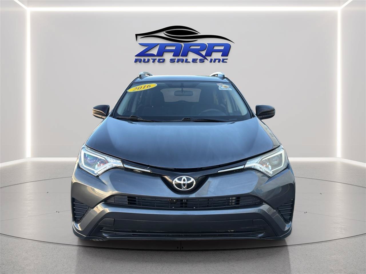 Used 2016 Toyota RAV4 LE AWD/4WD image 2