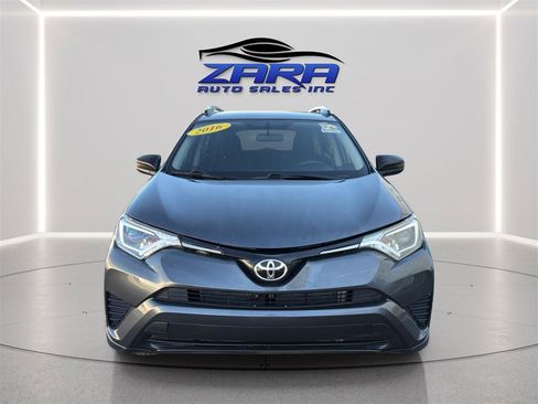 Used 2016 Toyota RAV4 LE AWD/4WD image 2