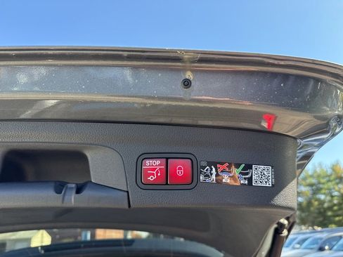 New 2026 Mercedes-Benz GLE 350 4MATIC image 29