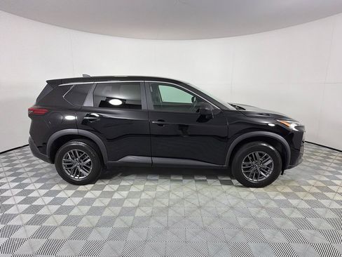 Used 2023 Nissan Rogue S AWD/4WD image 4