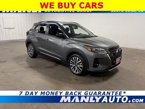 Used 2024 Nissan Kicks SR image 1