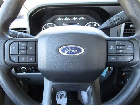 Used 2023 Ford F350 XL AWD/4WD image 17