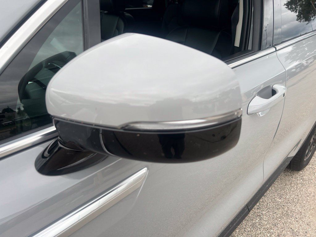 Certified 2024 Kia Sorento S w/ Panoramic Sunroof Package FWD image 29