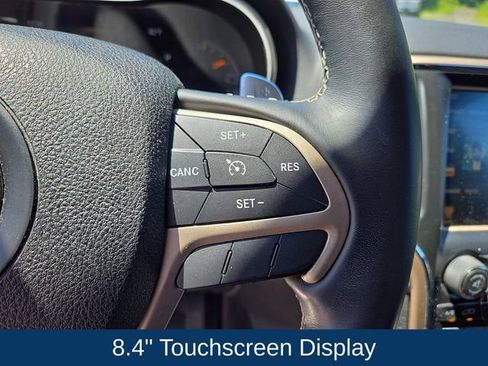 Used 2016 Jeep Grand Cherokee Limited AWD/4WD image 9