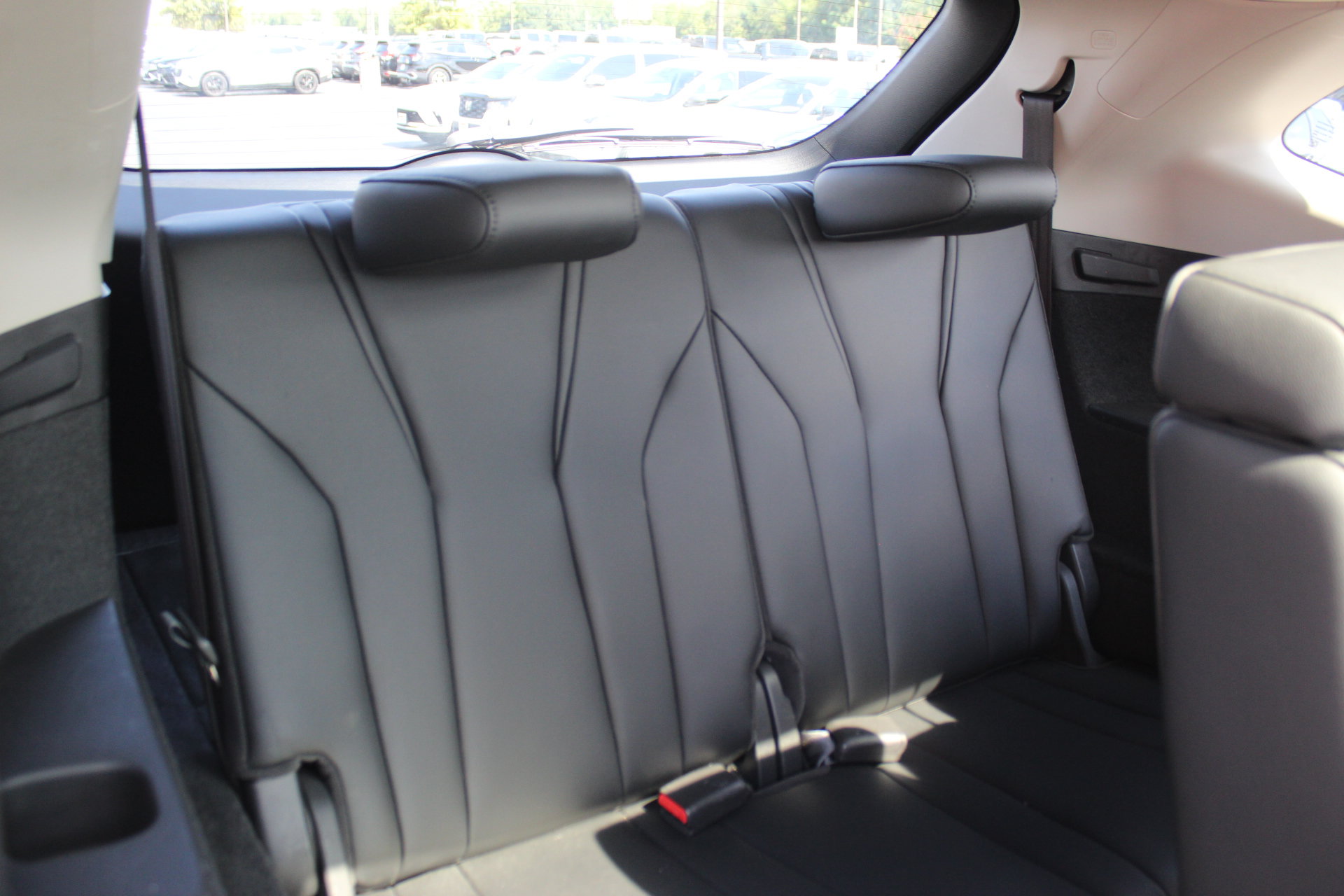 Used 2022 Acura MDX FWD image 34