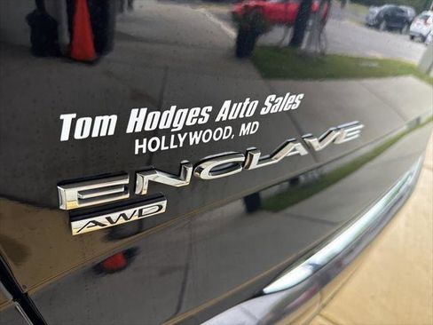 Used 2022 Buick Enclave Essence w/ LPO, Floor Liner Package image 5