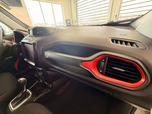 Certified 2023 Jeep Renegade Trailhawk image 17