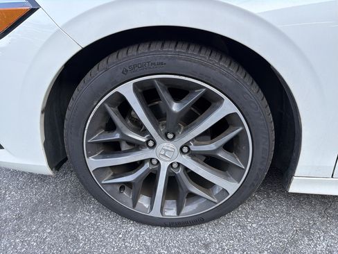 Used 2022 Honda Civic Touring image 7