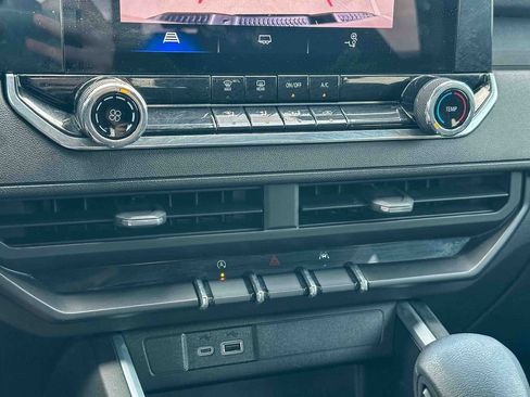 Certified 2024 Chevrolet Colorado Trail Boss w/ Advanced Trailering Package image 31