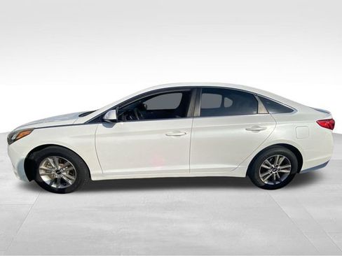 Used 2016 Hyundai Sonata SE FWD image 4