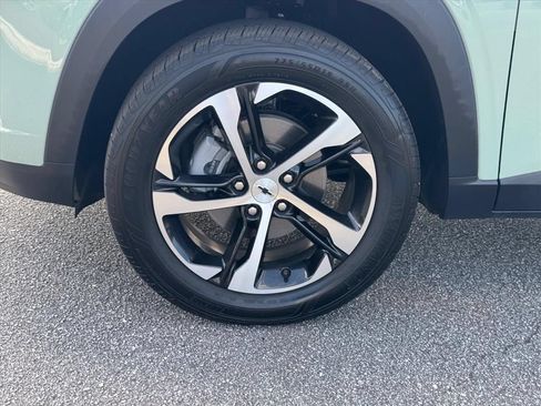Used 2024 Chevrolet Trax RS w/ Driver Confidence Package FWD image 9