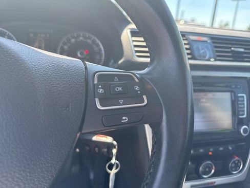 Used 2013 Volkswagen Passat 2.5 SE FWD image 20