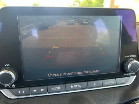 Used 2020 Nissan Sentra SR FWD image 42