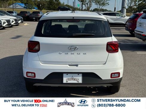 New 2026 Hyundai Venue SE image 12
